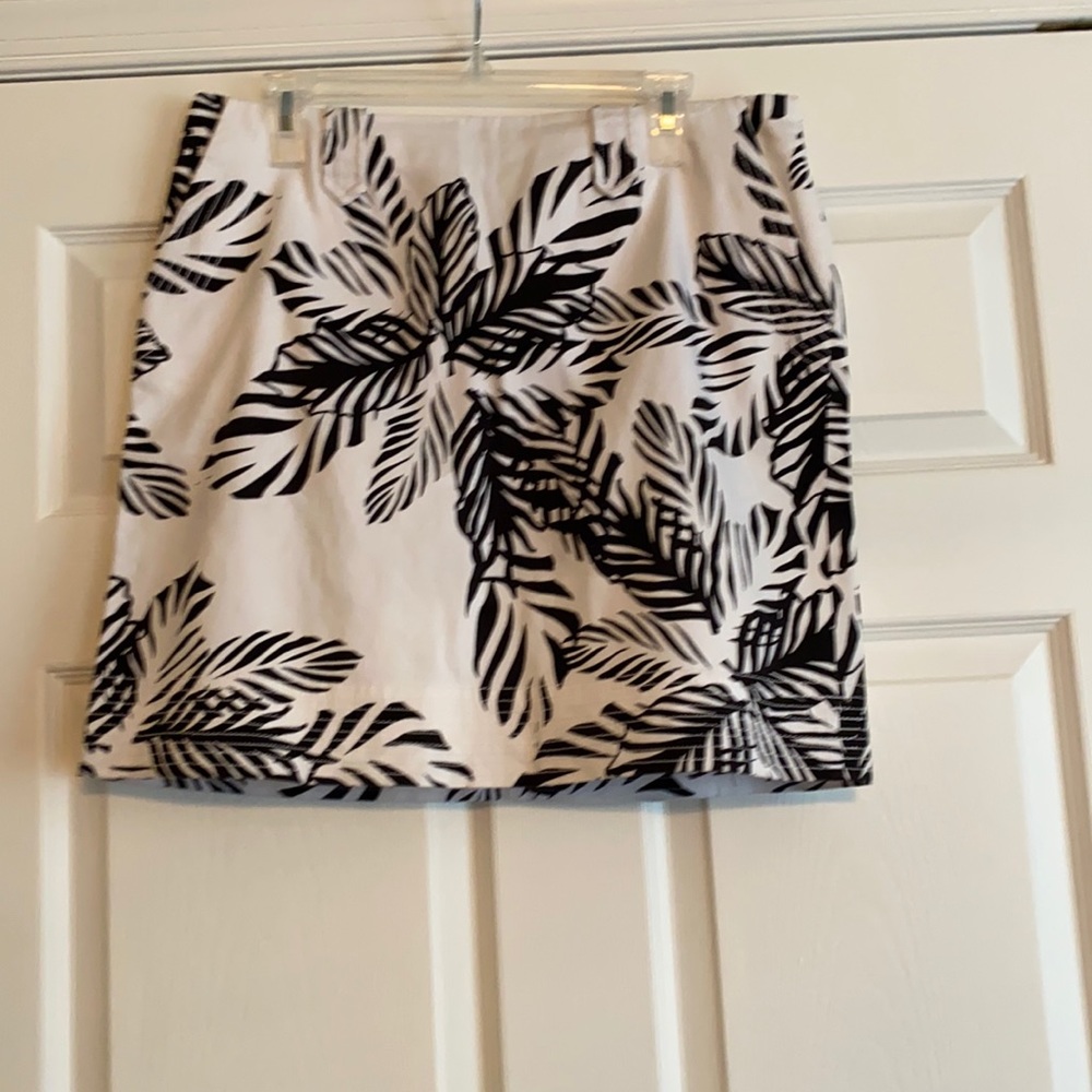 Tropical pattern skirt!